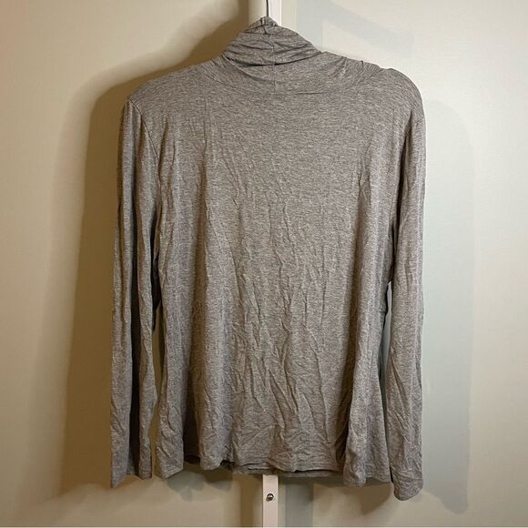 New York & Company Gray Thin Turtleneck Long Sleeve Top - Picture 3 of 4
